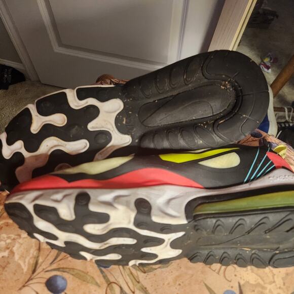 Size 11.5 - Nike Air Max 270 React Parachute - Picture 7 of 7
